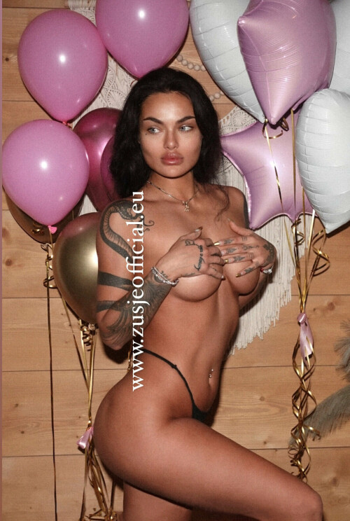 Zusje Nude Leaked Onlyfans Photo Zusje Nude Leaked Onlyfans Photo