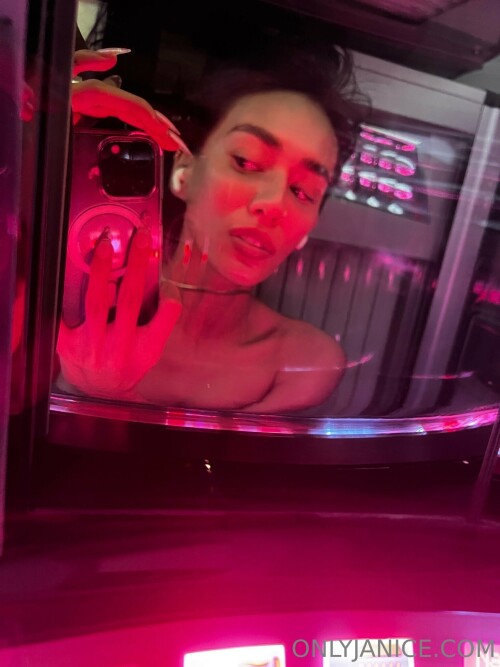 Janice Griffith Nude Leaked Onlyfans Photo