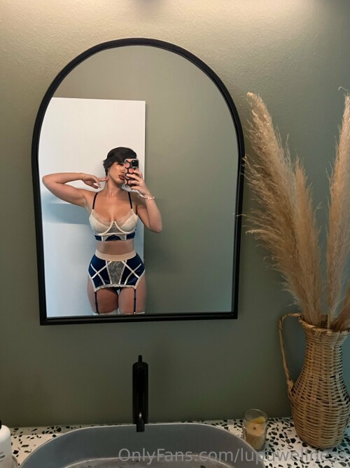 Liz | Lupuwellness Nude Leaked Onlyfans Photo
