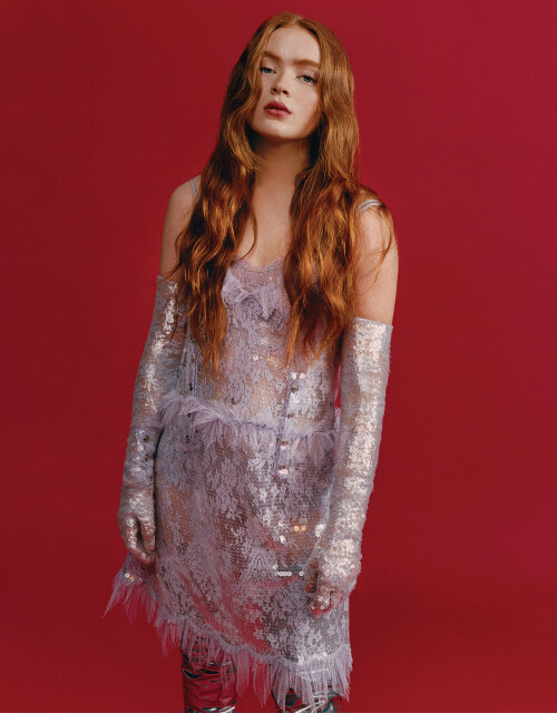 1669727023-1669607761-01_sadie_sink.md.jpg