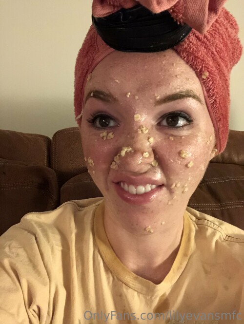 LilyEvans / LilyEvansMFC Nude Leaked Onlyfans Photo