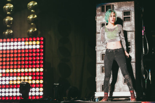 2014_Paramore_LEEDS_JH_04_230814-2-696x463.md.jpg