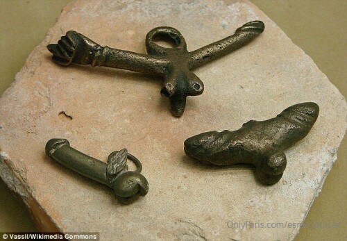 2022-05-17_Some-ancient-dildos-to-start-your-morning--Did_634x440_c7654efb665de943fedb22d64976131d.jpg