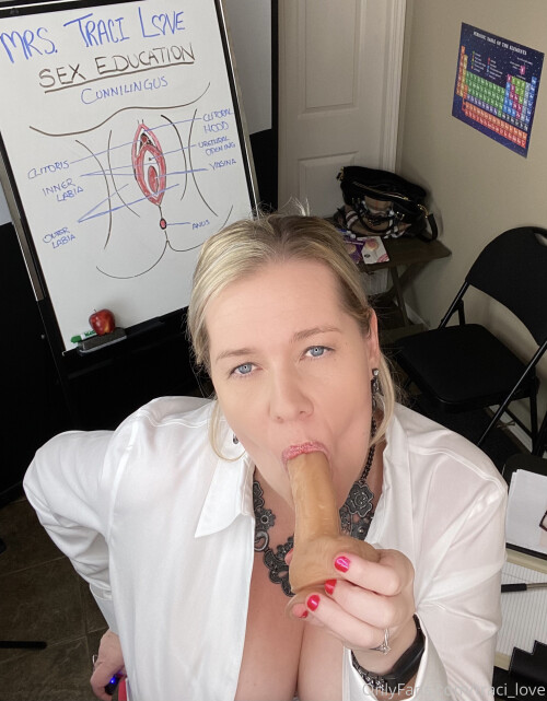 Mrs. Traci Love Nude Leaked Onlyfans Photo Mrs. Traci Love Nude Leaked Onlyfans Photo
