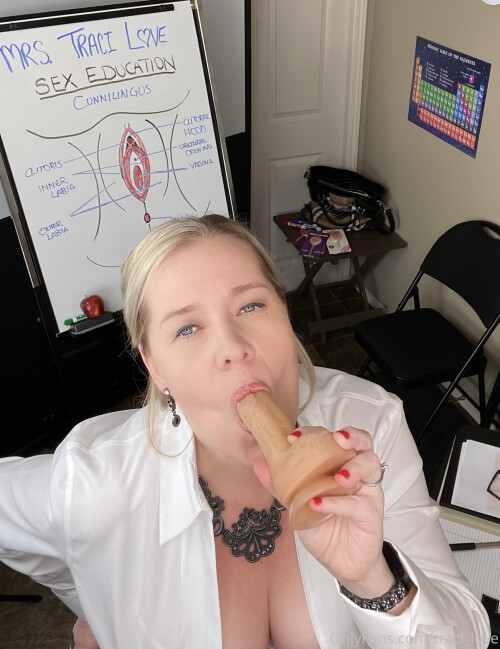 Mrs. Traci Love Nude Leaked Onlyfans Photo Mrs. Traci Love Nude Leaked Onlyfans Photo