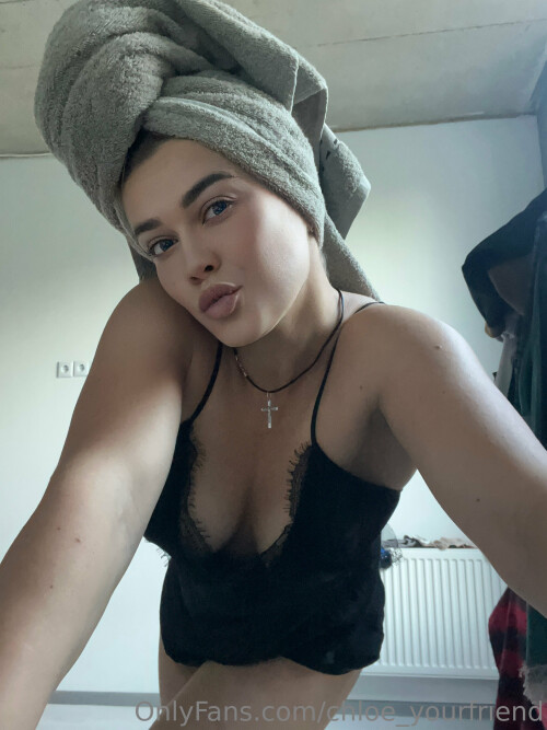 Chloe / chloe_yourfriend Nude Leaked Onlyfans Photo