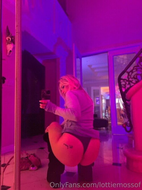 Lottie Moss Nude Leaked Onlyfans Photo Lottie Moss Nude Leaked Onlyfans Photo