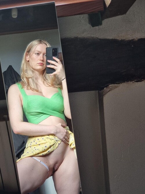 luizaconlaz aka Daphnelu Nude Leaked Onlyfans Photo luizaconlaz aka Daphnelu Nude Leaked Onlyfans Photo