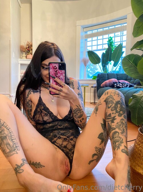 Dietcherry (Nicole) Nude Leaked Onlyfans Photo Dietcherry (Nicole) Nude Leaked Onlyfans Photo