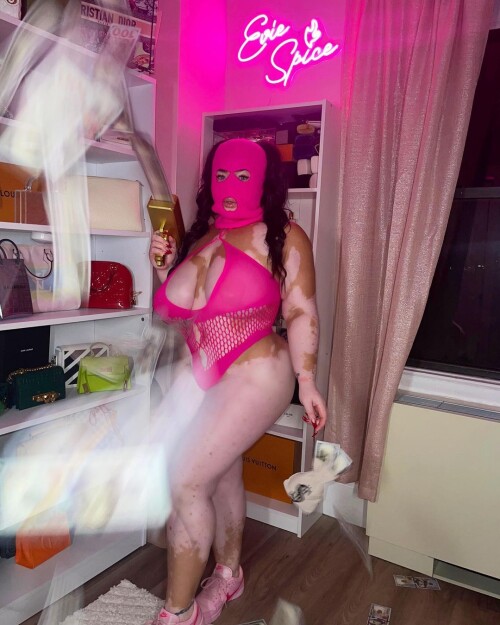 Evie_Spice/YvetteMari Nude Leaked Onlyfans Photo Evie_Spice/YvetteMari Nude Leaked Onlyfans Photo