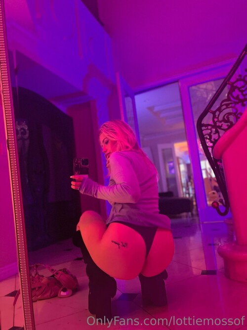 Lottie Moss Nude Leaked Onlyfans Photo Lottie Moss Nude Leaked Onlyfans Photo