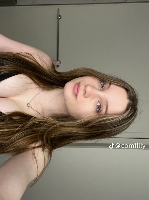 Comflly Nude Leaked Onlyfans Photo Comflly Nude Leaked Onlyfans Photo