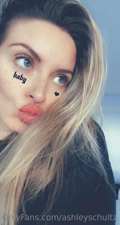 Ashley Schultz Nude Leaked Onlyfans Photo
