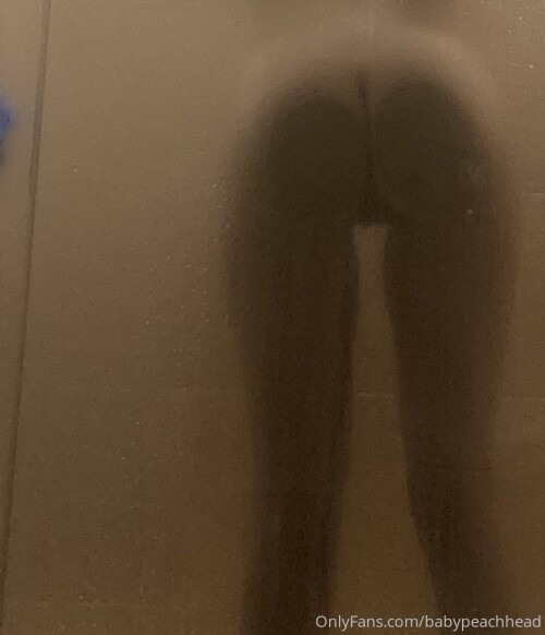 Kat / BabyPeachHead Nude Leaked Onlyfans Photo Kat / BabyPeachHead Nude Leaked Onlyfans Photo