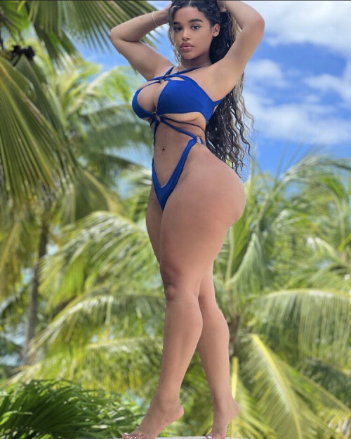 Giselle Lynette | dguzzler Nude Leaked Onlyfans Photo