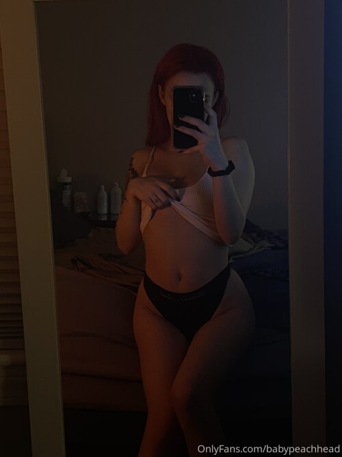 Kat / BabyPeachHead Nude Leaked Onlyfans Photo Kat / BabyPeachHead Nude Leaked Onlyfans Photo
