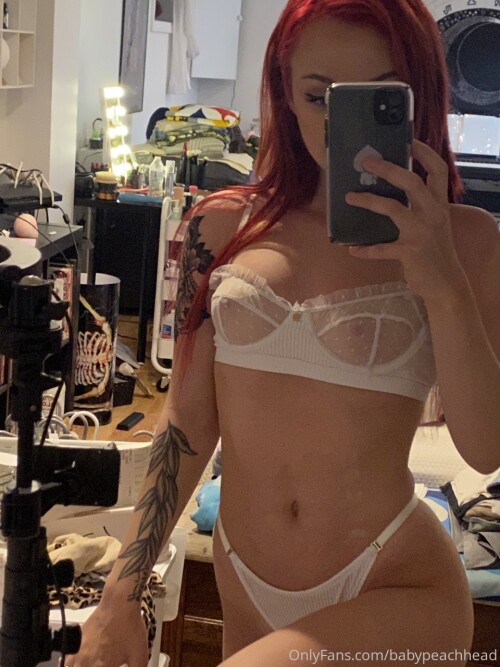 Kat / BabyPeachHead Nude Leaked Onlyfans Photo Kat / BabyPeachHead Nude Leaked Onlyfans Photo