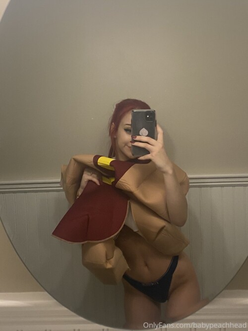 Kat / BabyPeachHead Nude Leaked Onlyfans Photo Kat / BabyPeachHead Nude Leaked Onlyfans Photo