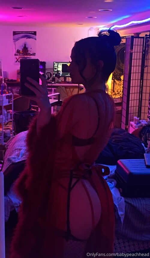 Kat / BabyPeachHead Nude Leaked Onlyfans Photo Kat / BabyPeachHead Nude Leaked Onlyfans Photo