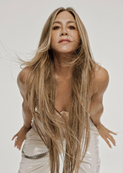 Allure_Cover_JenniferAniston_Crop5b04c5e9f956d1db3.jpg