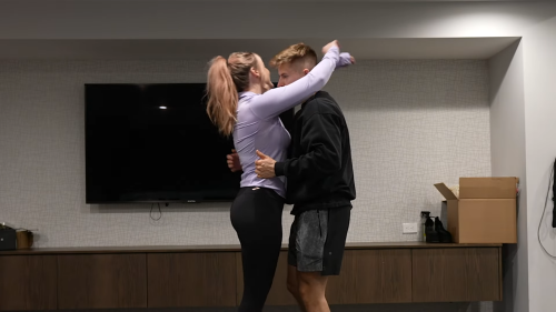 COUPLE-YOGA-CHALLENGE-w_-Symfuhny-PART-2-0-3-screenshot.md.png