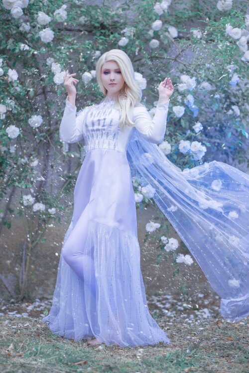 Elsa-6.jpg