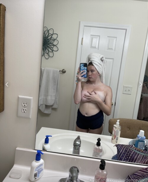 haidentaylor2 Nude Leaked Onlyfans Photo haidentaylor2 Nude Leaked Onlyfans Photo