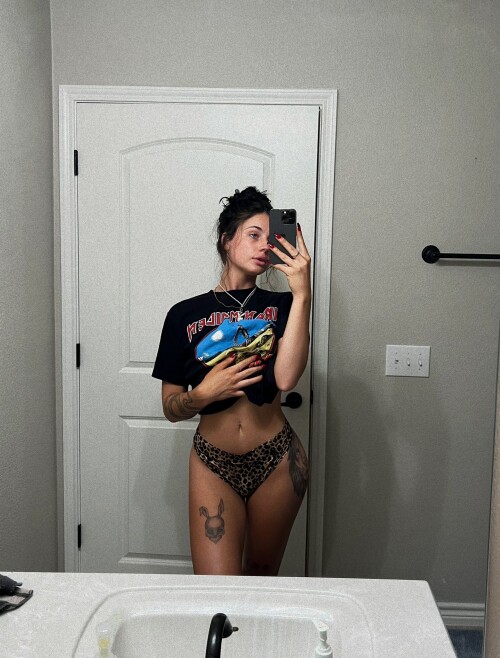 Savannah McQueen (queensavvyyy // SavMcqueen) Nude Leaked Onlyfans Photo Savannah McQueen (queensavvyyy // SavMcqueen) Nude Leaked Onlyfans Photo