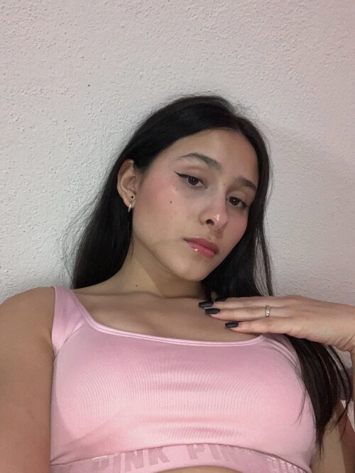 FgiLW5tUUAAf1Ce5e63972c15a5f074.jpg