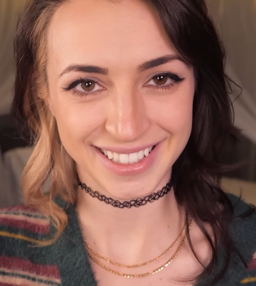 Gibi-ASMR---ASMR-Calm--Cozy-Triggers-for-a-Good-Night-Whispered-6_OVU7zQBTE---1255x706---1m35s36d1748cf2814ced.md.png