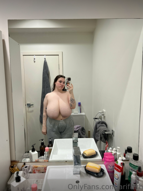 arifaith / afaith00 / arifaith011 Nude Leaked Onlyfans Photo arifaith / afaith00 / arifaith011 Nude Leaked Onlyfans Photo