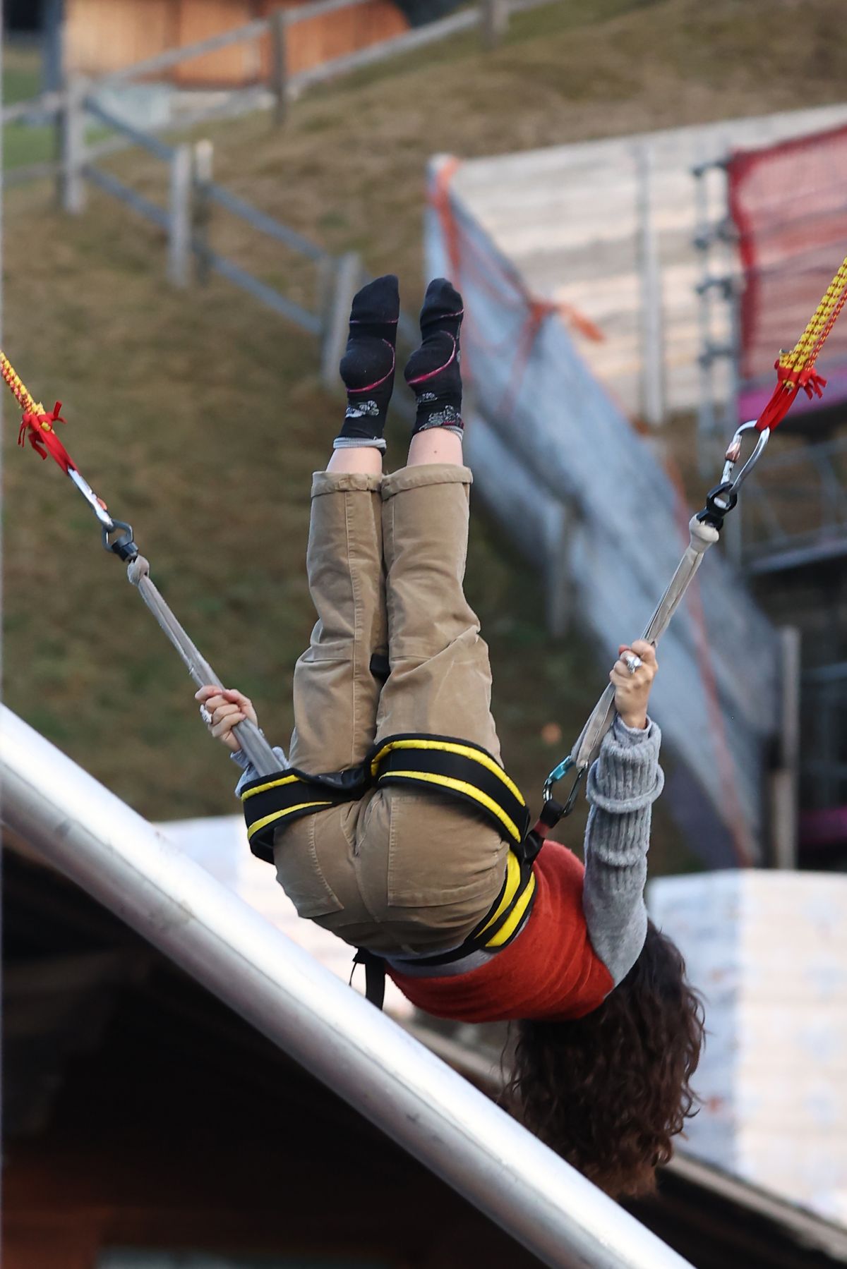 Salma_Hayek_on_a_Bungee_Trampoline_in_Gstaad_01_01_2023__3_-3U72.jpg