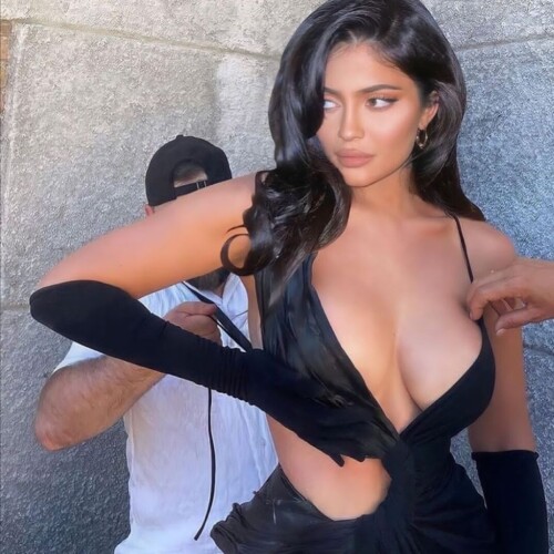 SmartSelect_20221108_132332_Instagram.jpg