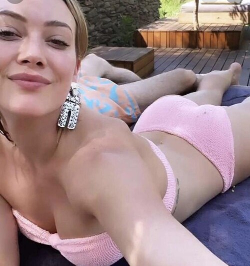 Hilary Duff Photo 1