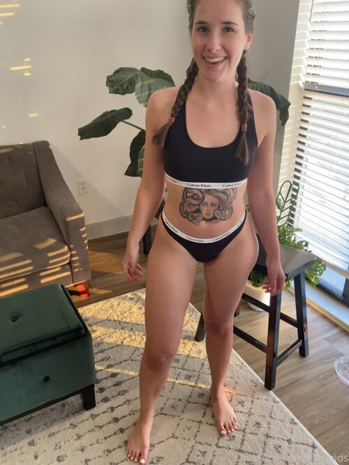 Lil-braids / Lilbraids Nude Leaked Onlyfans Photo Lil-braids / Lilbraids Nude Leaked Onlyfans Photo